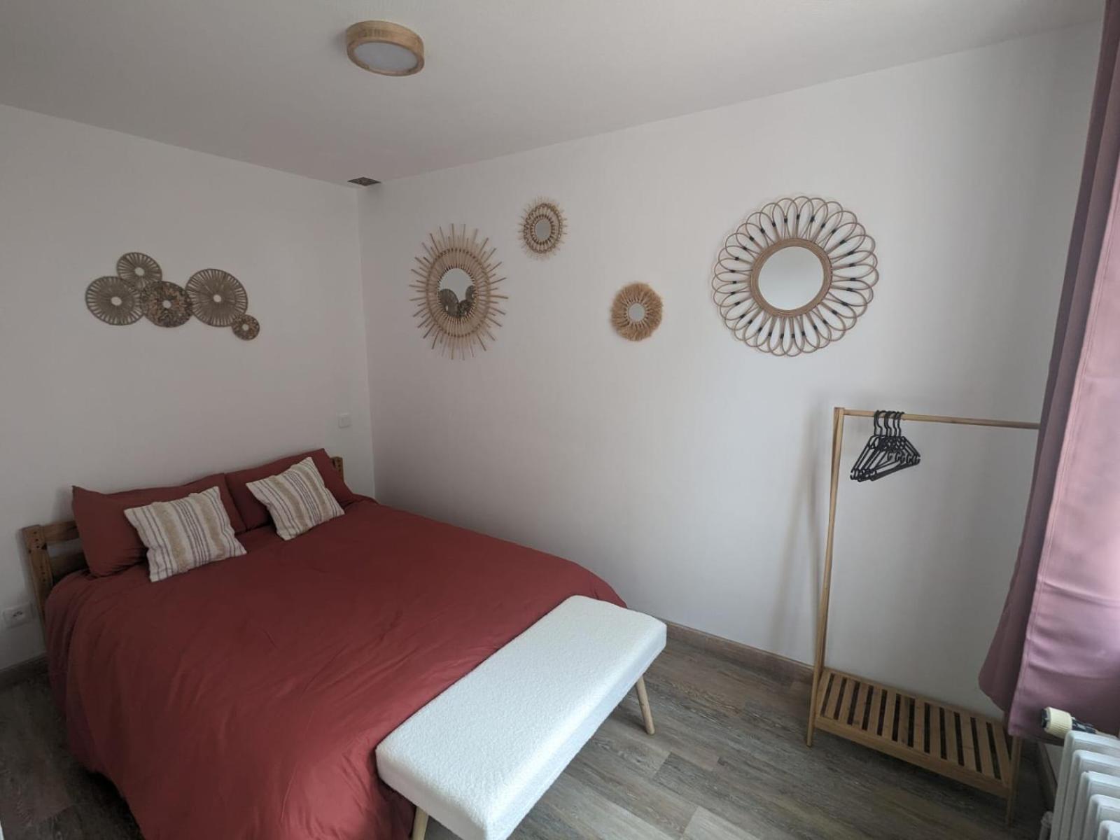 Marmoza - Maison Plein Coeur De Village Saint-Geniez-dʼOlt Dış mekan fotoğraf